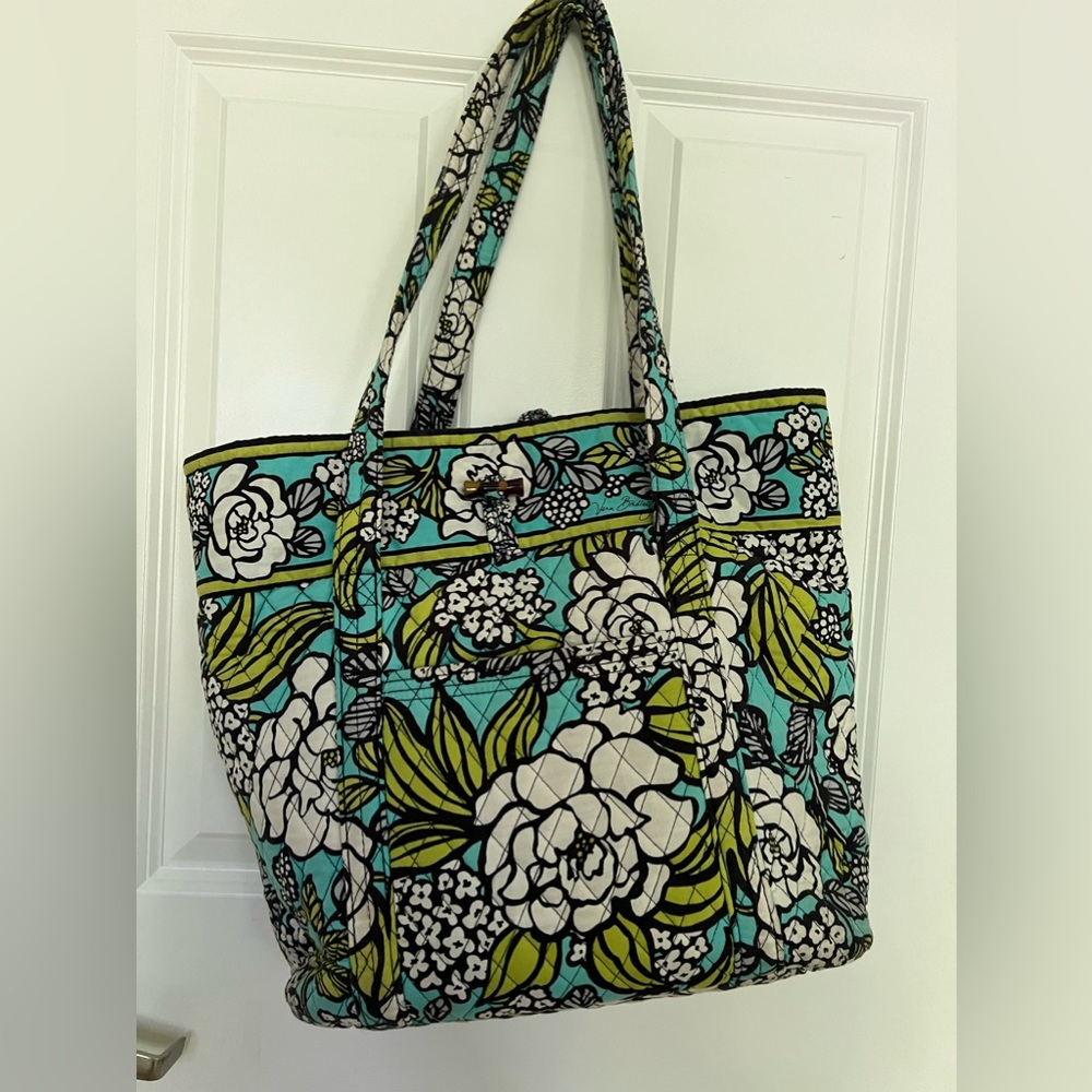 Vera Bradley Large Tote
